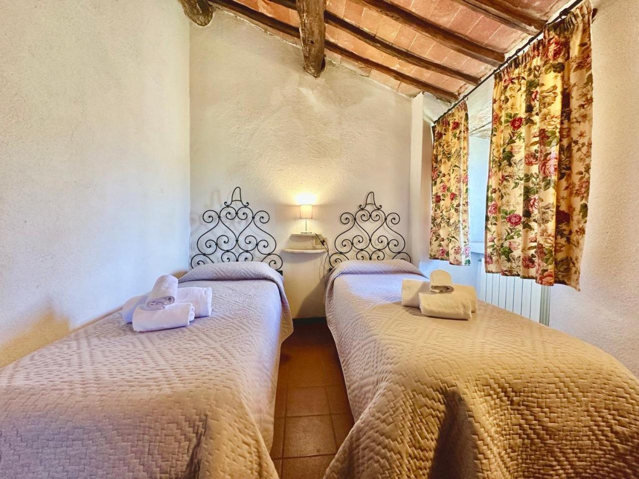L'Aiolina Apartment Vagliagli Екстериор снимка